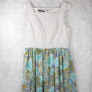 Maurice's Dress size 11/12 Cream Blue Floral